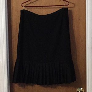 Below the knee black skirt - xl